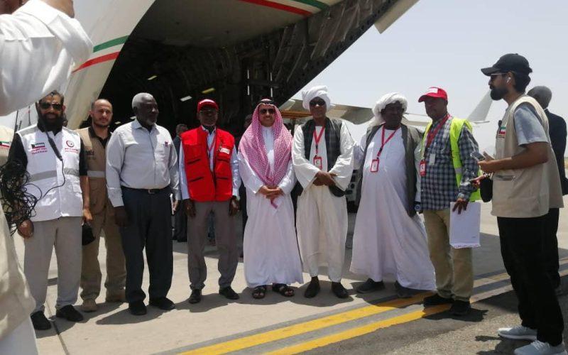 وصول(50) طنا من المساعدات الإنسانية المقدمة من الكويت إلى بورتسودان