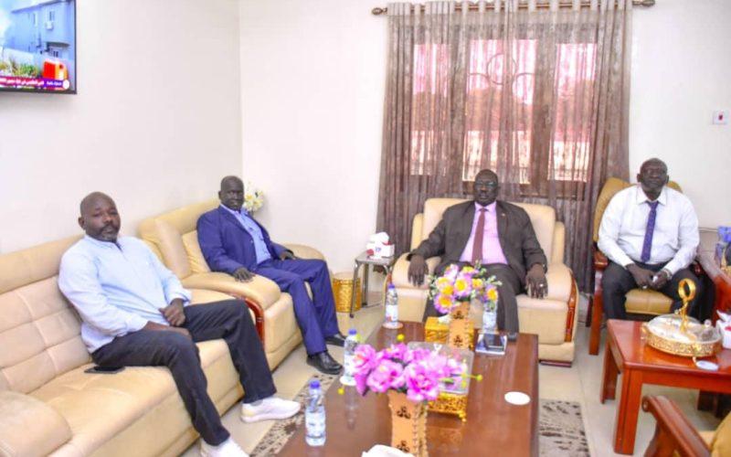 إقليم النيل الأزرق يستقبل مفوض العودة الطوعية للنازحين