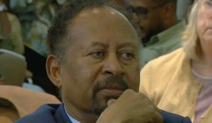 حمدوك يرد على اتهامات النيابة العامة