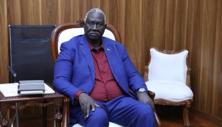 أوّل تعليق من “عقار” على إعفاء مفوض العون الإنساني