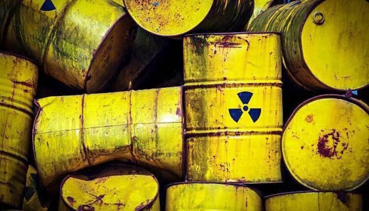 تحذيرات خطيرة بعد نهب نفايات مشعة بالخرطوم