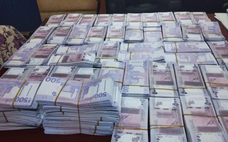 ضبط كمية كبيرة من العملة الوطنية المزيفة بعطبرة