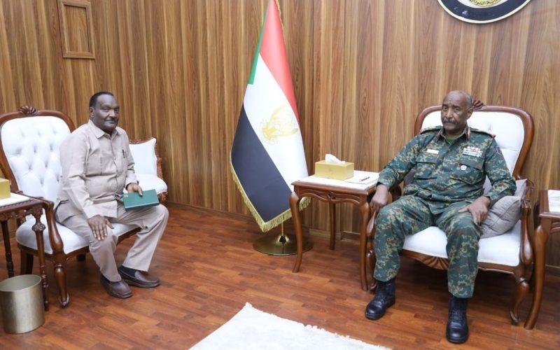 البرهان يلتقى والى سنار المكلف