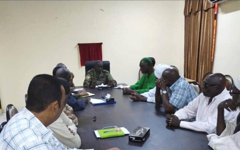 والي الخرطوم يعقد اجتماعا موسعا لتنظيم دفن الموتى بمقابر أحمد شرفي