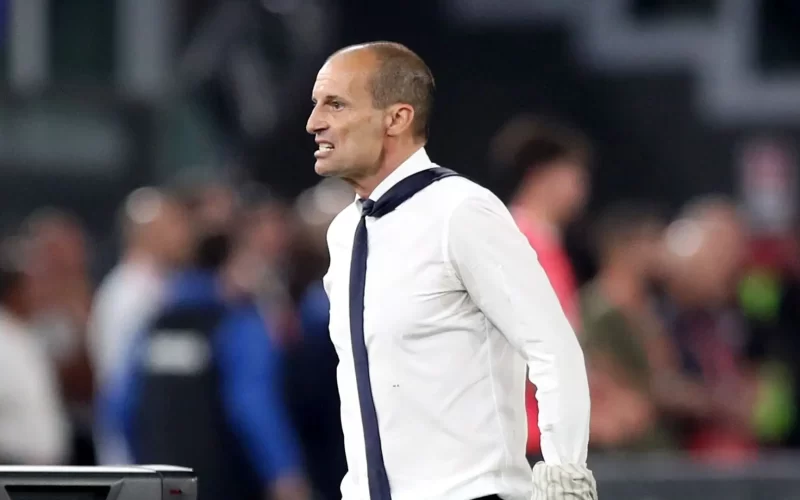 يوفنتوس يقيل مدربه ماسيميليانو أليغري