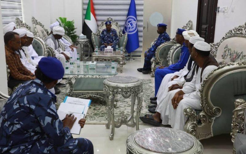 الشرطة تسلم توصيات مبادرة أبناء البجا بالخدمة المدنية