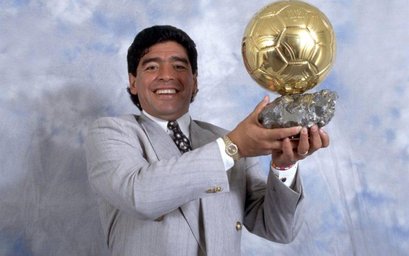 عرض الكرة الذهبية لمارادونا في كأس العالم 1986 للبيع في مزاد