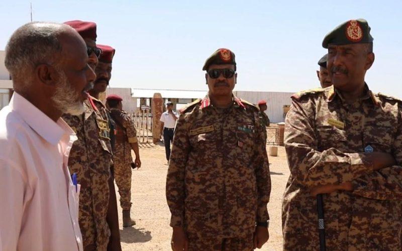 رئيس مجلس السيادة القائد العام للقوات المسلحة يتفقد عمليات تأهيل مطار عطبرة ويوجه بافتتاحه خلال العام