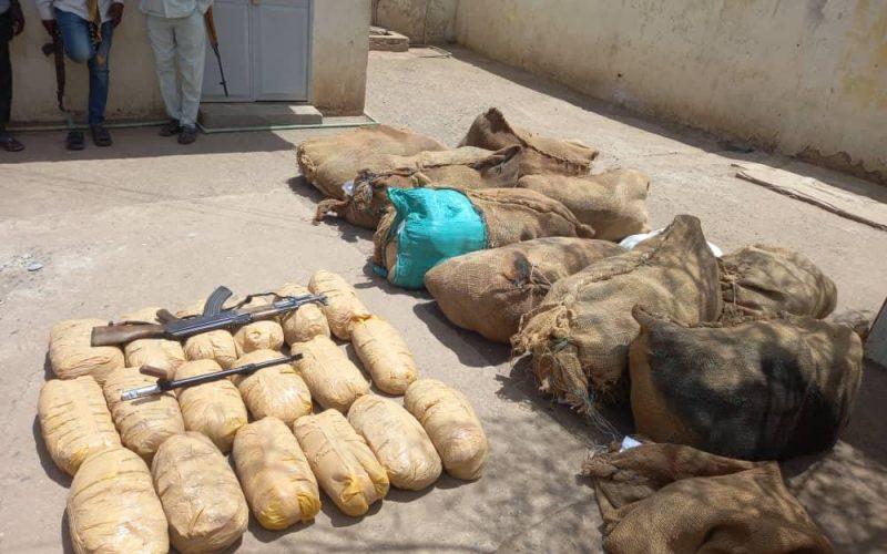 ضبط متهم القضارف وبحوزته مخدرات و أسلحة