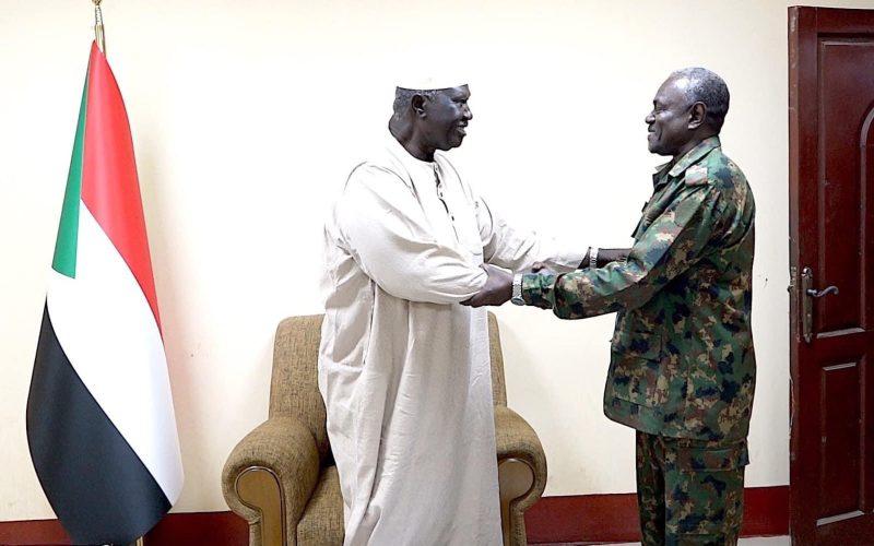 نائب رئيس مجلس السيادة يلتقي والي ولاية الخرطوم