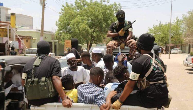 بالصورة.. القضارف تلاحق المشتبه بهم في حملة أمنية شرسة