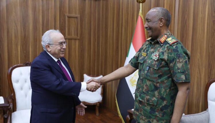 مبعوث الأمم المتحدة يجد إجابات شافية من البرهان