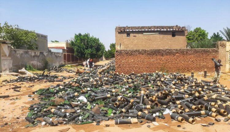 مخلفات الحرب تهدد الأطفال في نيالا