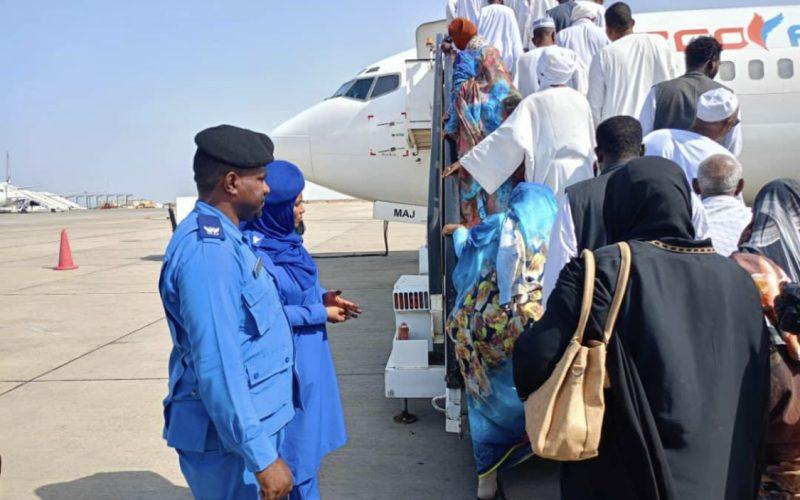 الإدارة العامة للجوازات والهجرة تودع الأفواج الأخيرة من حجاج هذا العام