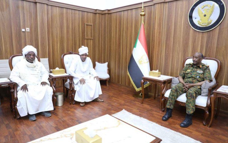 البرهان يؤكد عزم القوات المسلحة على القضاء على المليشيا الإرهابية وأعوانها