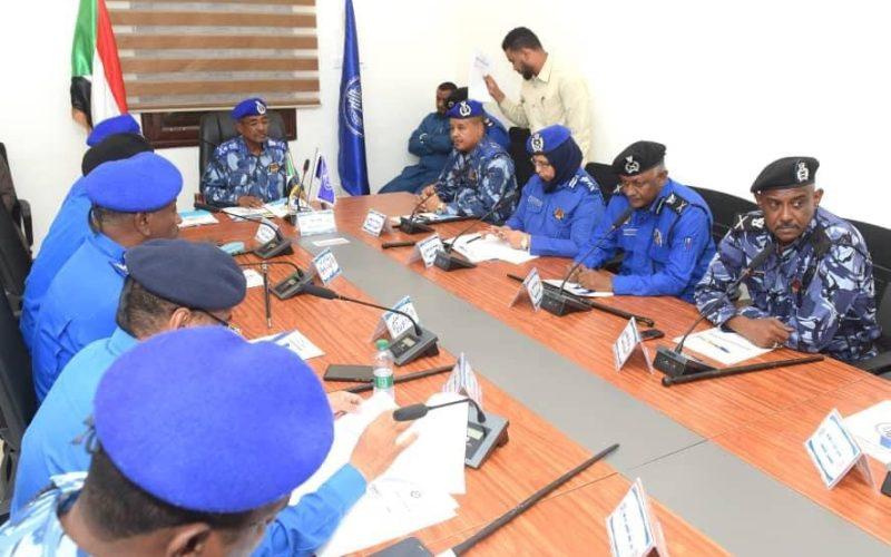 المدير العام لقوات الشرطة يترأس الاجتماع الدوري لهيئة إدارة الشرطة