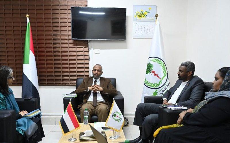 إجتماع بين وزير الصحة الإتحادي وممثل اليونسيف بالسودان
