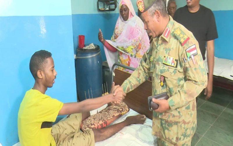 وفد لجنة علاج جرحى معركة الكرامة يتفقد عددا من المستشفيات بكسلا