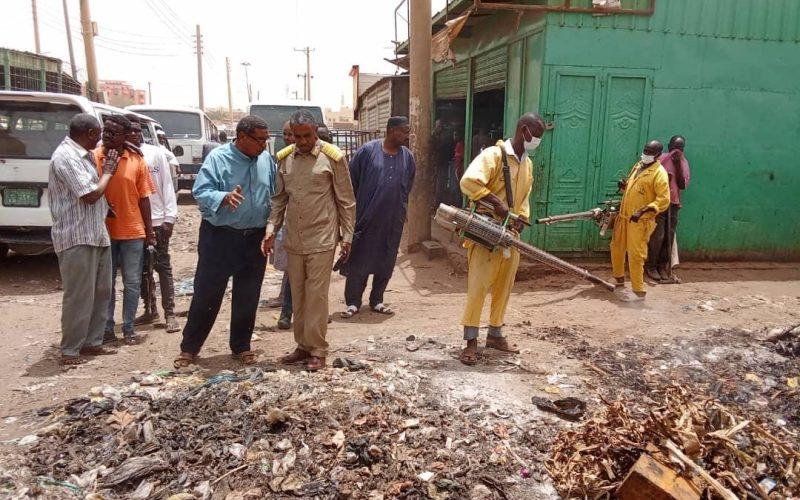 المدير التنفيذي لمحلية كرري يدشن حملة مكافحة نواقل الأمراض ويتفقد المصابين بمستشفى النو