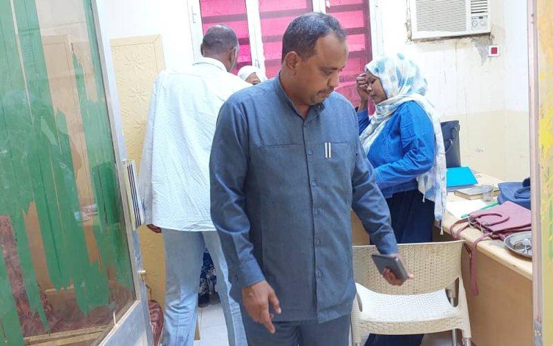 وزير البنى التحتية بنهر النيل يتفقد الادارات التابعة لوزارته 