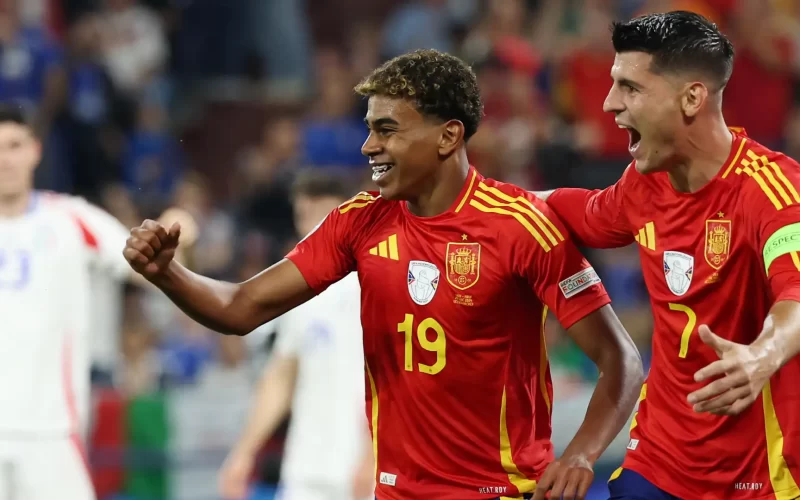 جمال لاعب إسبانيا ينجح في امتحانات المرحلة الثانوية