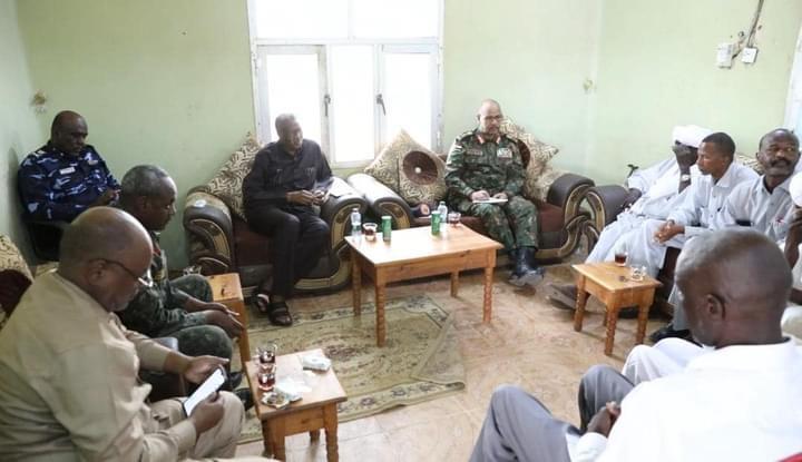 عضو مجلس السيادة الفريق إبراهيم جابر يلتقي والي ولاية القضارف