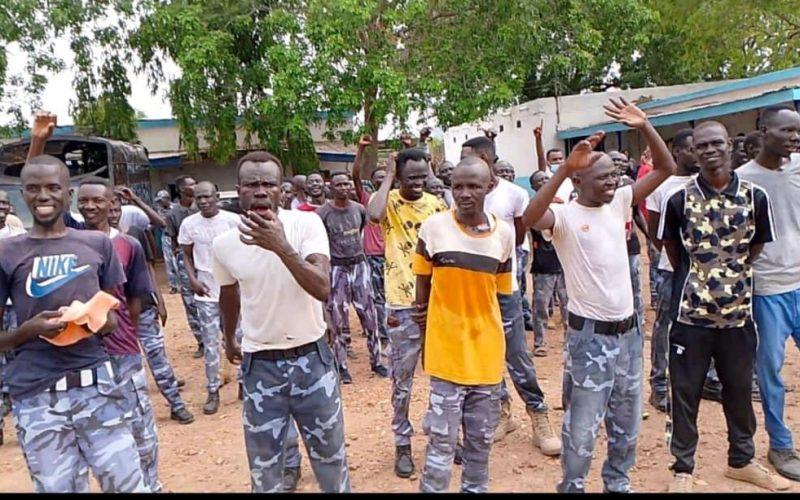 مدير شرطة ولاية جنوب كردفان يشهد الانشطة الرياضية الراتبه لقوة الطوارئ والعمليات