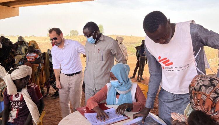 المبعوث الأميركي يخاطب البرهان وحميدتي