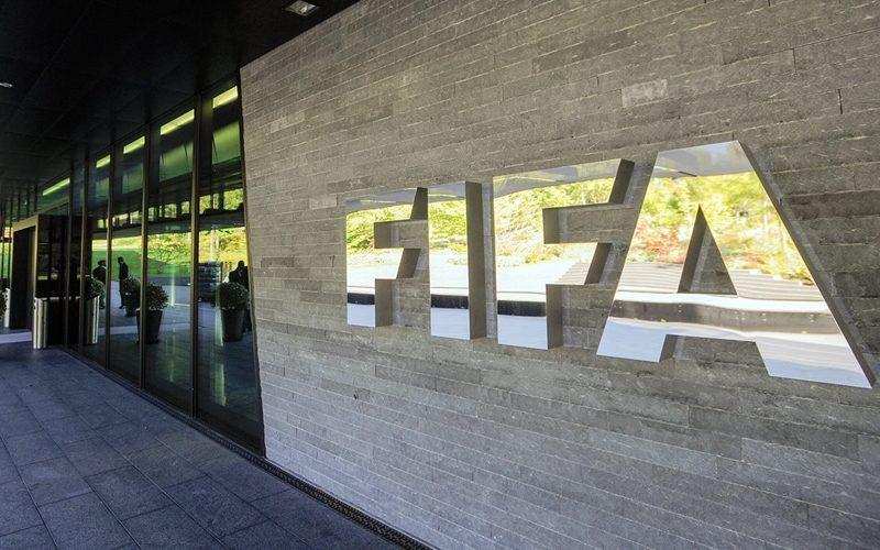 تحقيق من (الفيفا) يفي “عنصرية” لاعبي الأرجنتين تجاه الفرنسيين