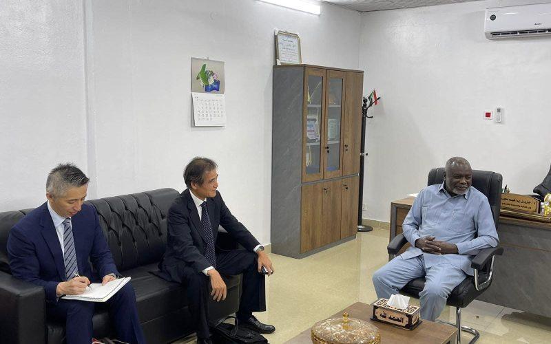 وزير المالية يلتقي المبعوث الياباني للقرن الإفريقي