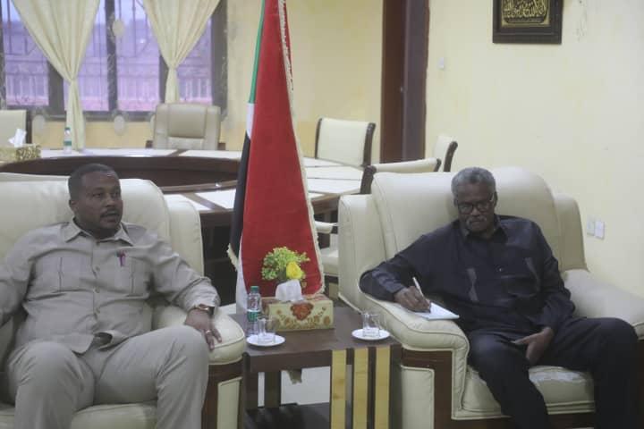 والى القضارف يلتقى وفد الشركة السودانية للموارد المعدنية