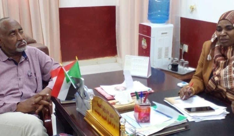 وزير الصحة بنهر النيل تلتقي مدير الإدارة العامة لتنمية الموارد البشرية الصحية الإتحادية