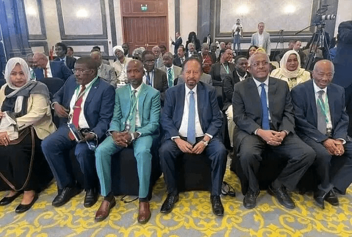 «تقدم» تقاطع الحوار السياسي بأديس