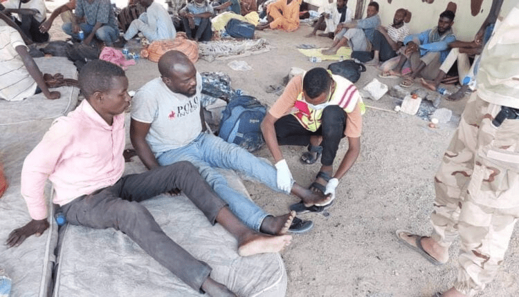 إنقاذ عشرات السودانيين من الصحراء بالقرب من الحدود الليبية