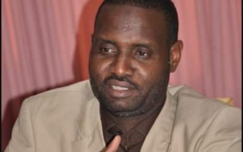 السلطات الأمنية بالقضارف تعتقل الصحفي عبد الماجد عبد الحميد