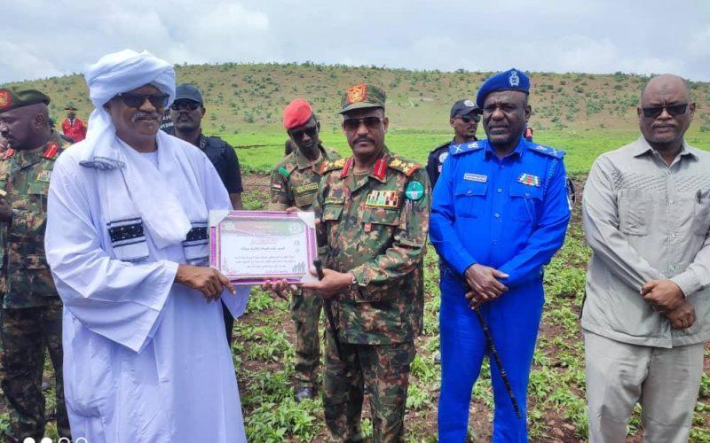 بدروة الشميلياب .. والى القضارف يشهد فعاليات ضرب النار للمستنفرين