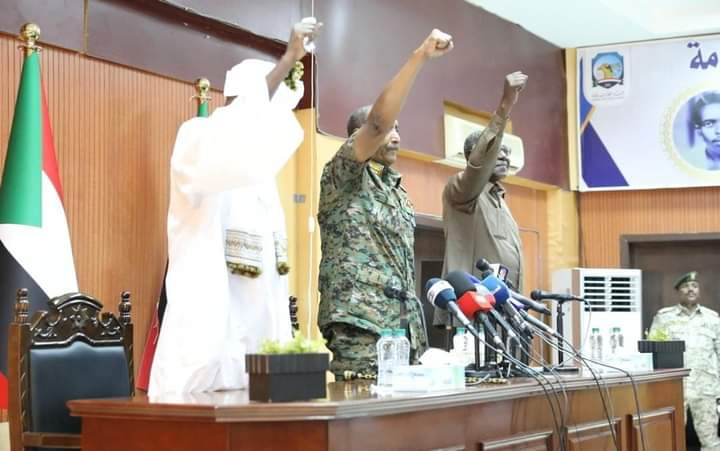 البرهان يرفض دور الإمارات كويسط في أي مفاوضات لإنهاء الحرب السودانية