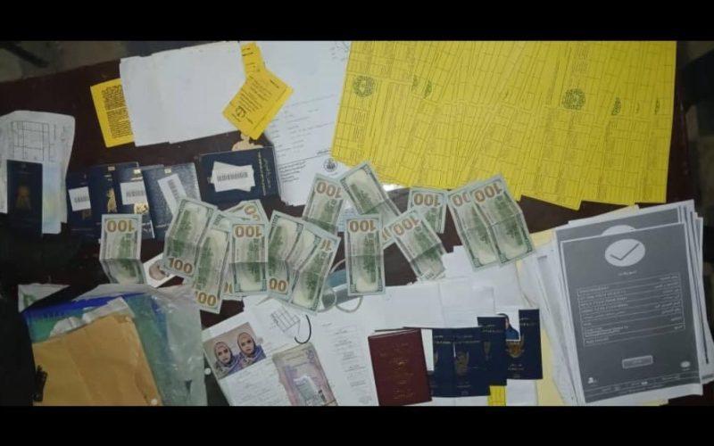 توقيف شبكة إجرامية متخصصة فى تزويير خطابات السفارات