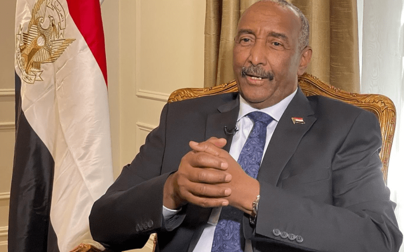 البرهان يصدر مرسوماً دستورياً بتعيين عبدالله يحيى أحمد حسين عضواً بالمجلس السيادي