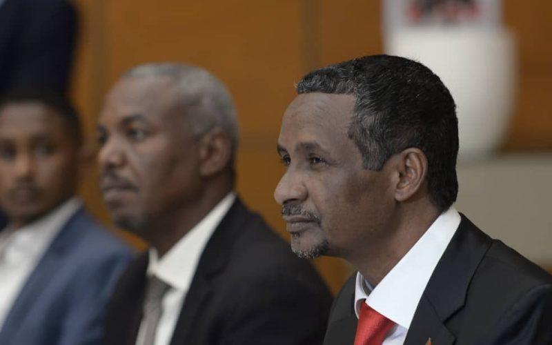 قائد المليشيا يعلن الاستعداد لوقف اطلاق نار شامل