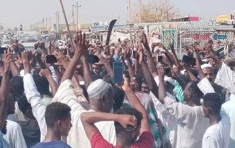 جماهير الريف الشمالي بكرري تخرج في مسيرات دعما للقوات المسلحة