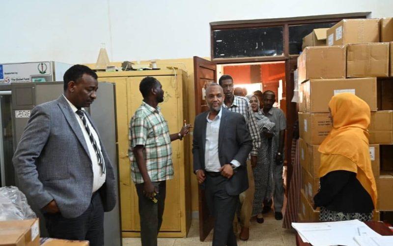 وزير الصحة يطمئن على الموقف الدوائي بولاية نهر النيل