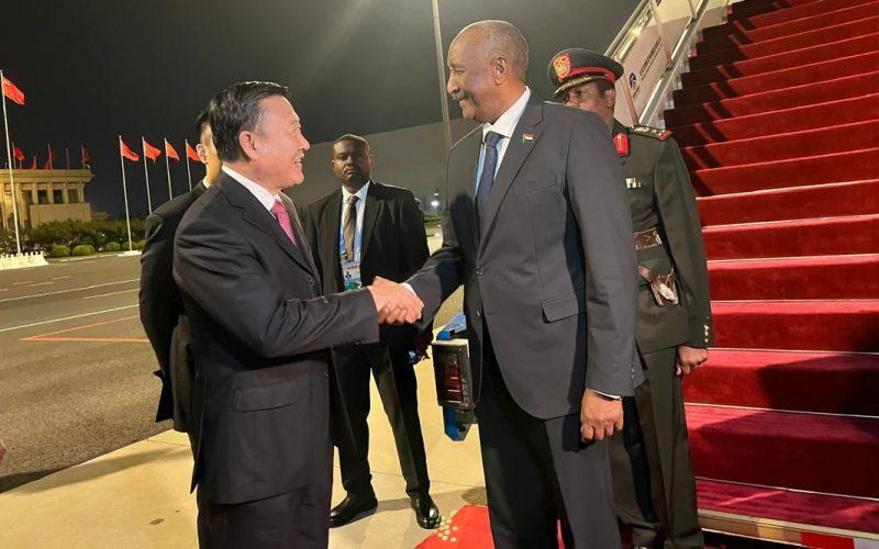 البرهان يصل العاصمة الصينية بكين