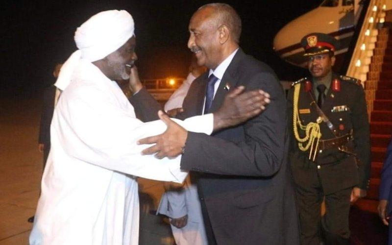 البرهان يعود إلى البلاد عقب مشاركته في إجتماعات الجمعية العامة للأمم المتحدة 