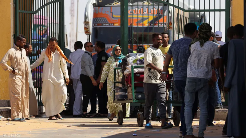 أكثر من 12 ألف سوداني يغادرون مصر إلى السودان