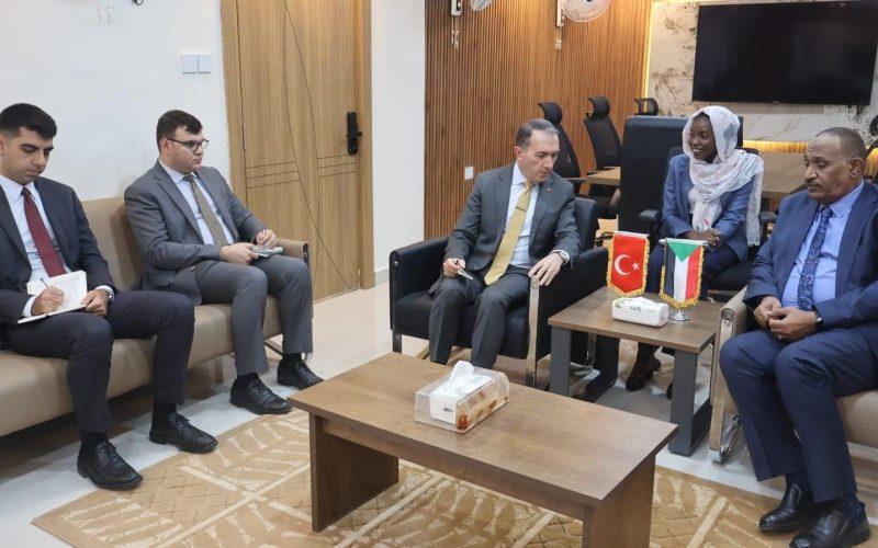 تركيا تؤكد رغبتها في الاستثمار بالسودان في مجالات النفط والغاز الطبيعي والكهرباء