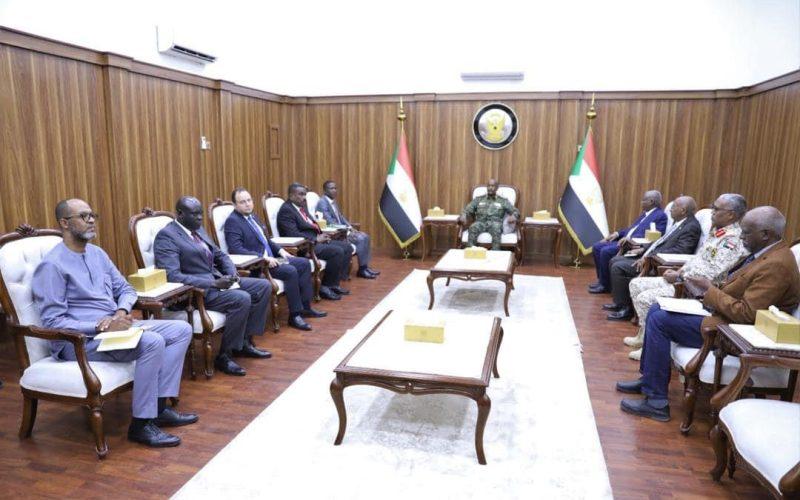 البرهان يلتقي وفد منظمة السيسا