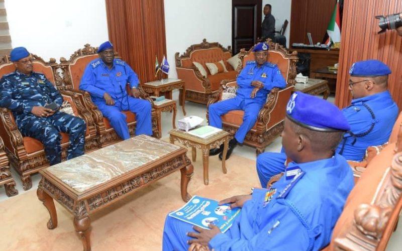 مدير عام قوات الشرطة يدعو للتبليغ عند وقوع الجرائم لأقرب إرتكاز أو قسم للشرطة