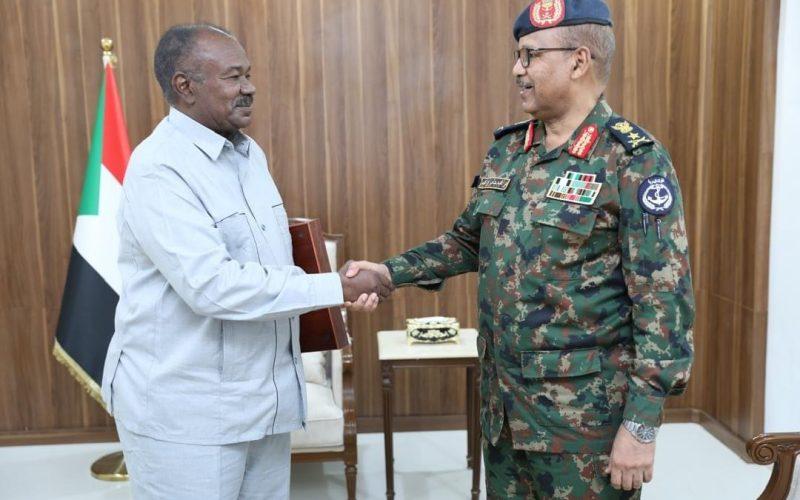 إبراهيم جابر يطلع على مؤشرات نجاح الموسم الزراعي