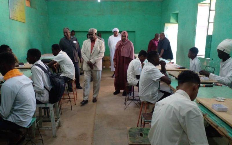 بداية امتحانات العملي لطلاب التعليم الفني ضمن امتحانات الشهادة الثانوية للدفعة المؤجلة للعام ٢٠٢٣م